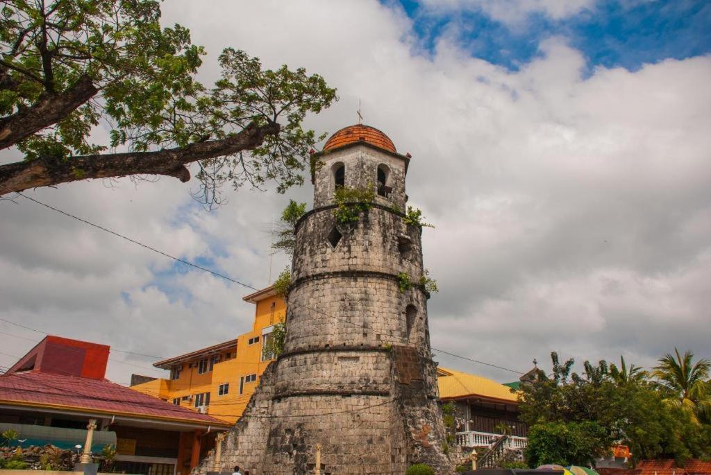 Отель Casa Rubin Dumaguete City Экстерьер фото
