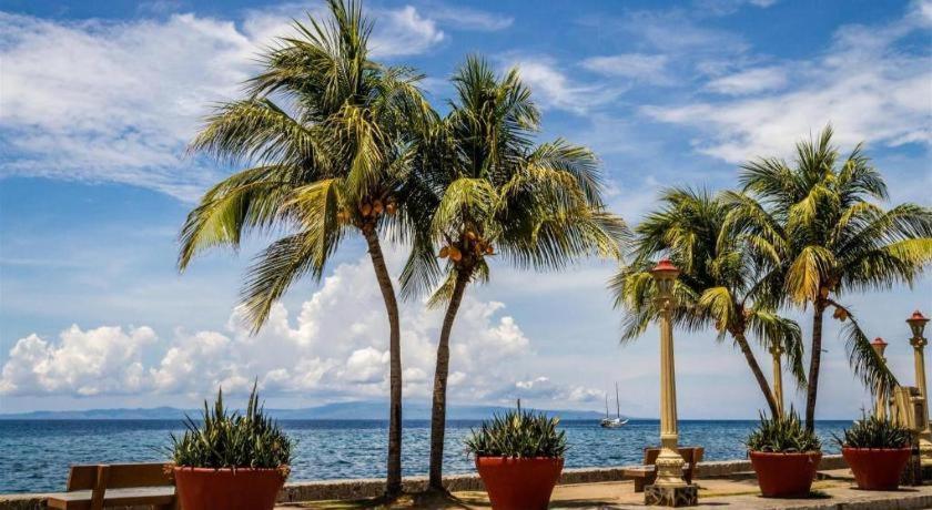 Отель Casa Rubin Dumaguete City Экстерьер фото