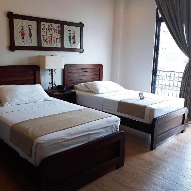 Отель Casa Rubin Dumaguete City Экстерьер фото