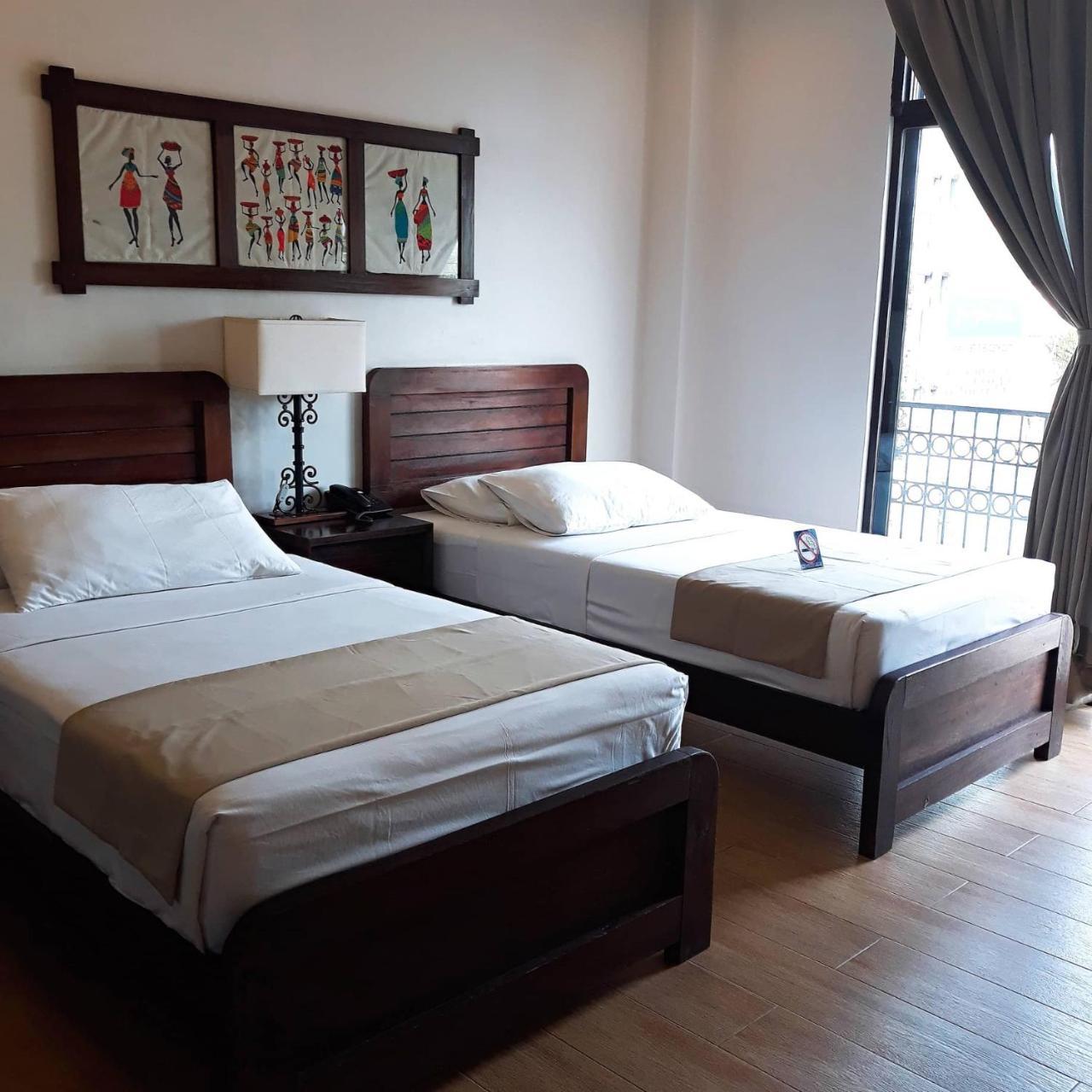 Отель Casa Rubin Dumaguete City Экстерьер фото